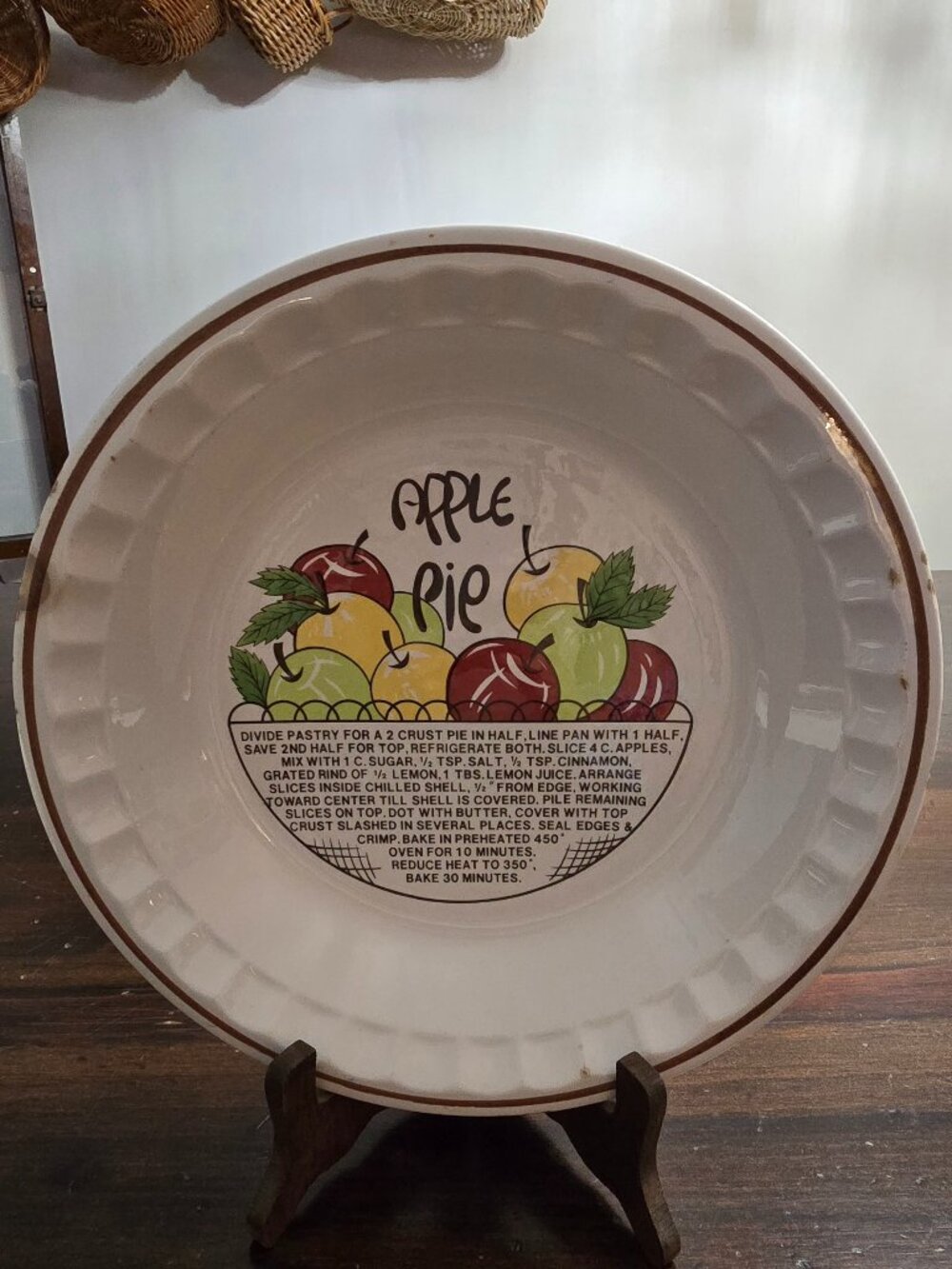 Vintage Manoir Collection Apple Pie Recipe Plate 10.75"